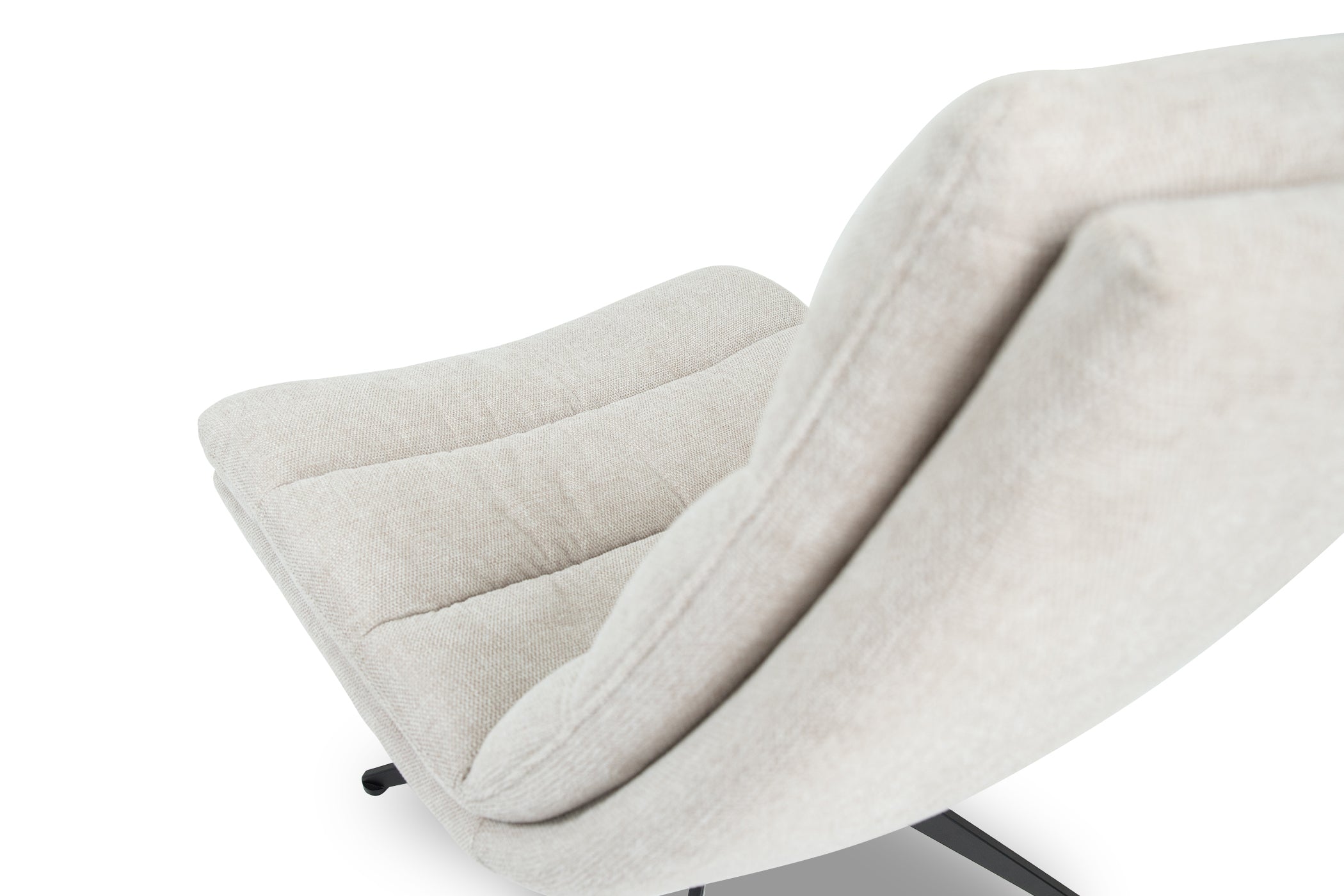 Zenia: Modern Swivel Chair with Durable Metal Frame – Spaze